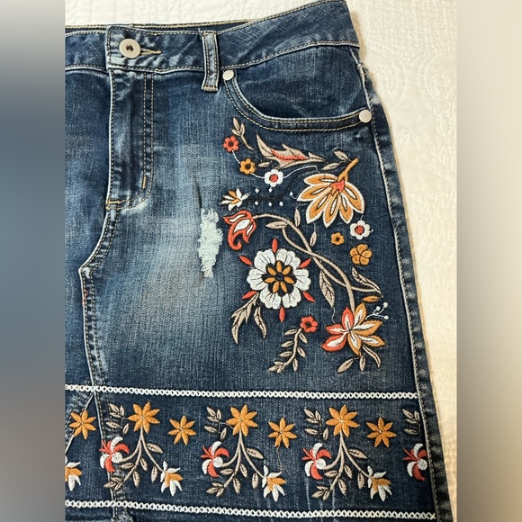 Altar’d State Embroidered Boho Denim Mini Skirt - Sz Small - Picture 7 of 14